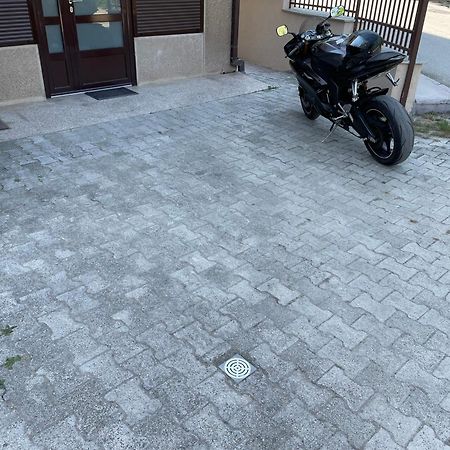 Bora Apartmani - Free Parking - City Center Vranje Kültér fotó