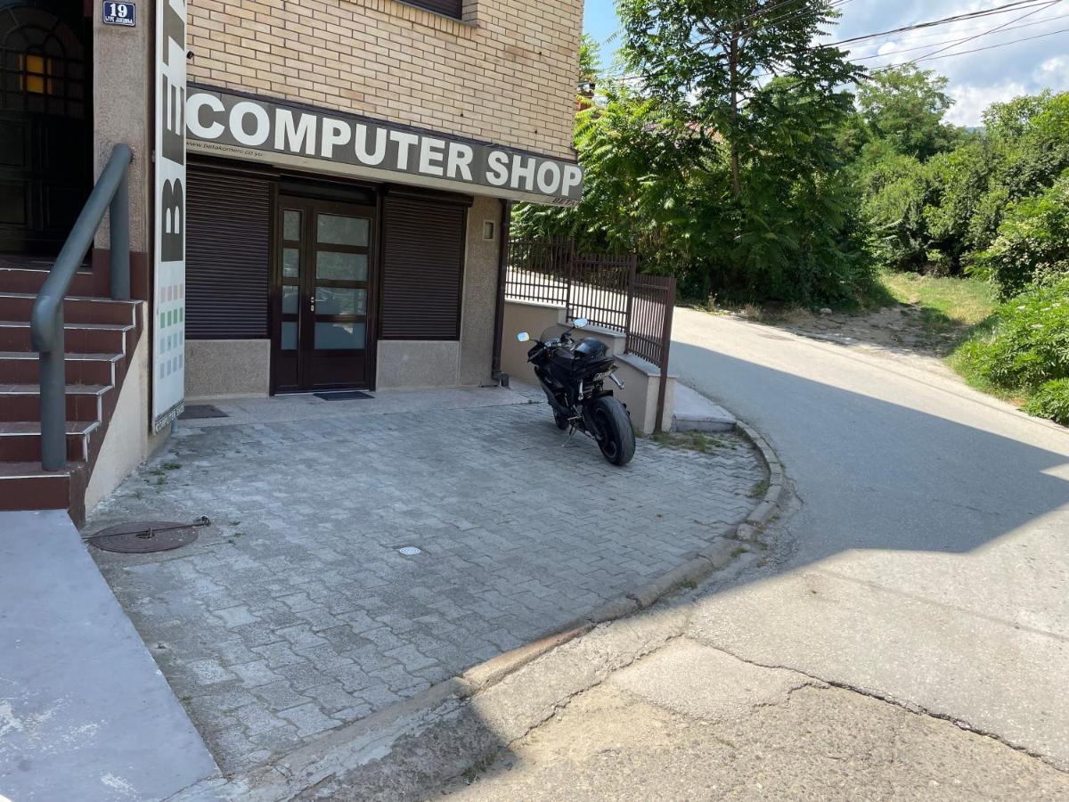 Bora Apartmani - Free Parking - City Center Vranje Kültér fotó