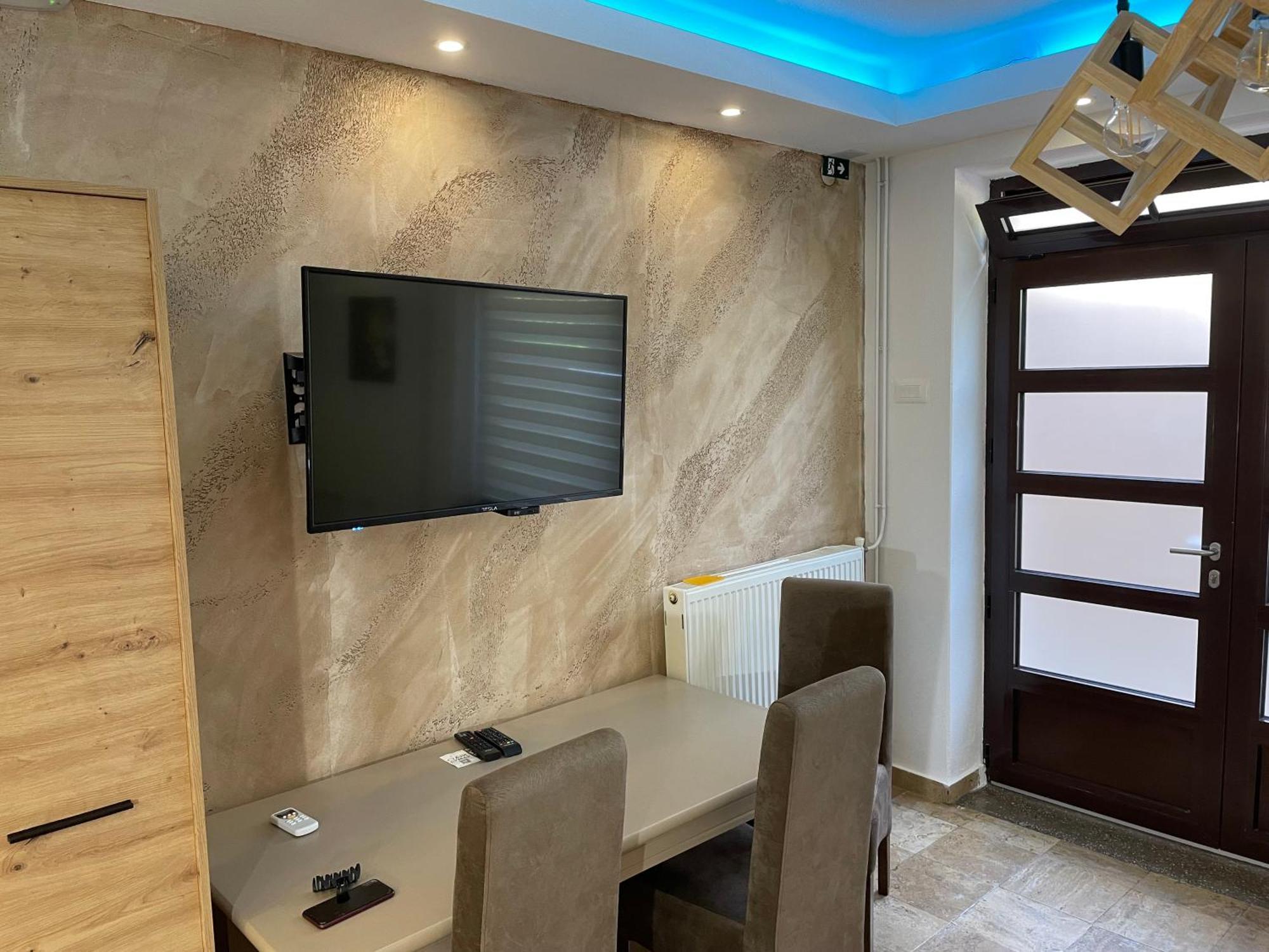 Bora Apartmani - Free Parking - City Center Vranje Kültér fotó